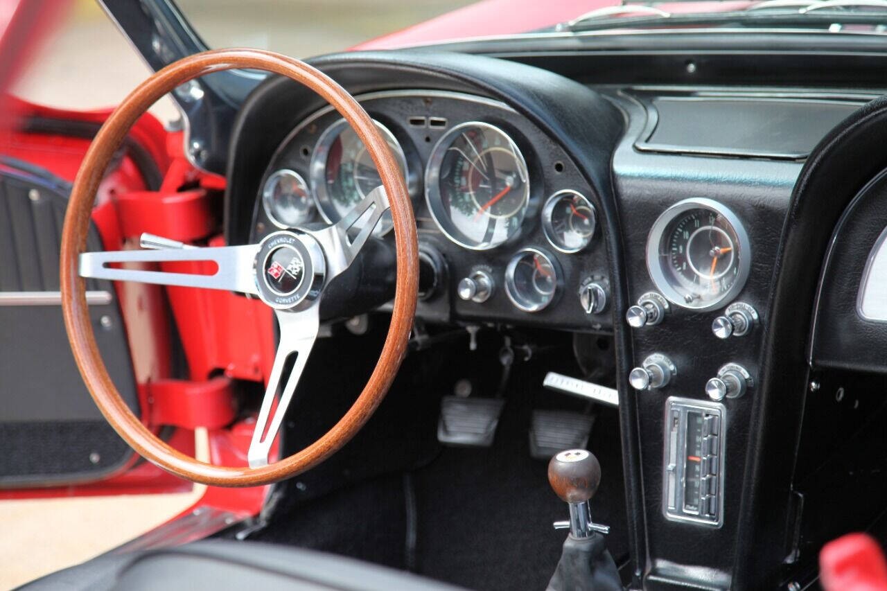 Chevrolet-Corvette-1964-Convertible-24