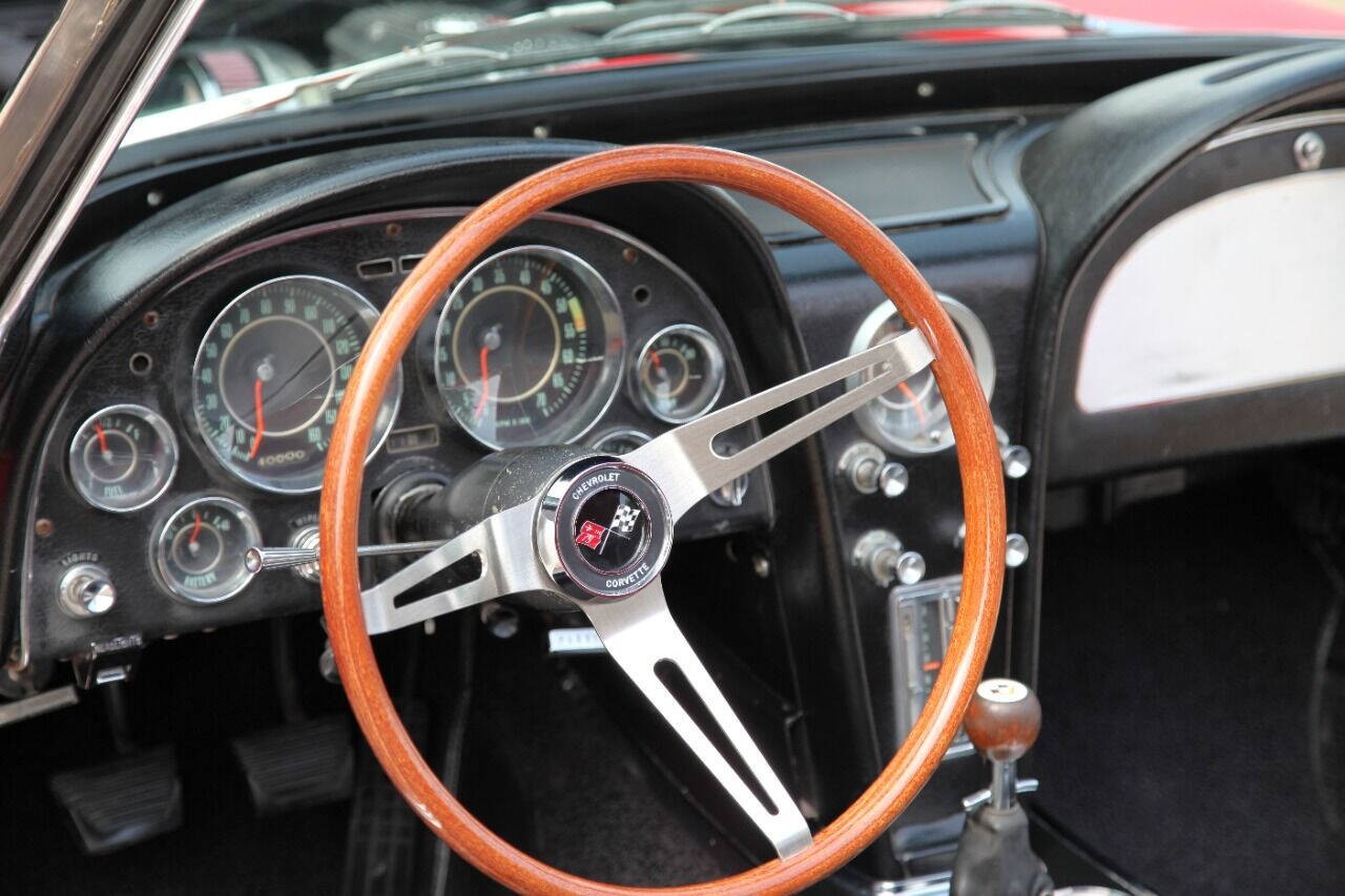 Chevrolet-Corvette-1964-Convertible-25