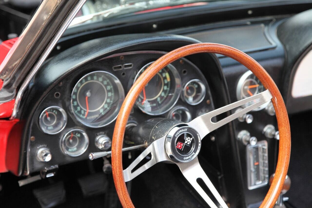 Chevrolet-Corvette-1964-Convertible-26