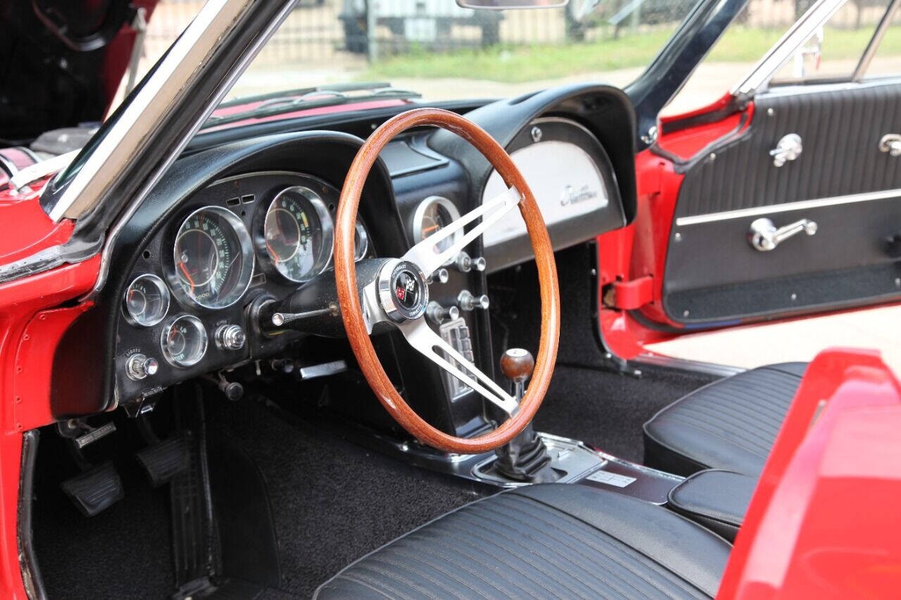 Chevrolet-Corvette-1964-Convertible-30