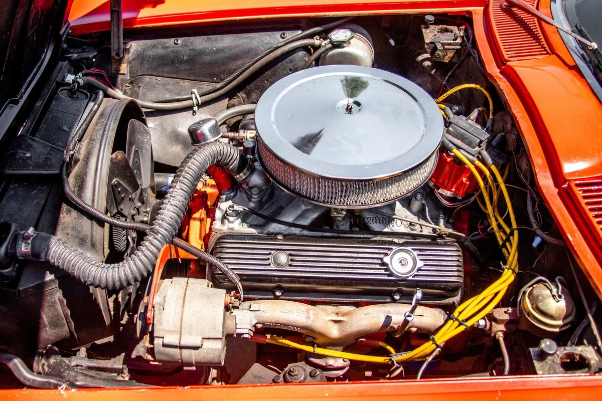 Chevrolet-Corvette-1964-Convertible-33