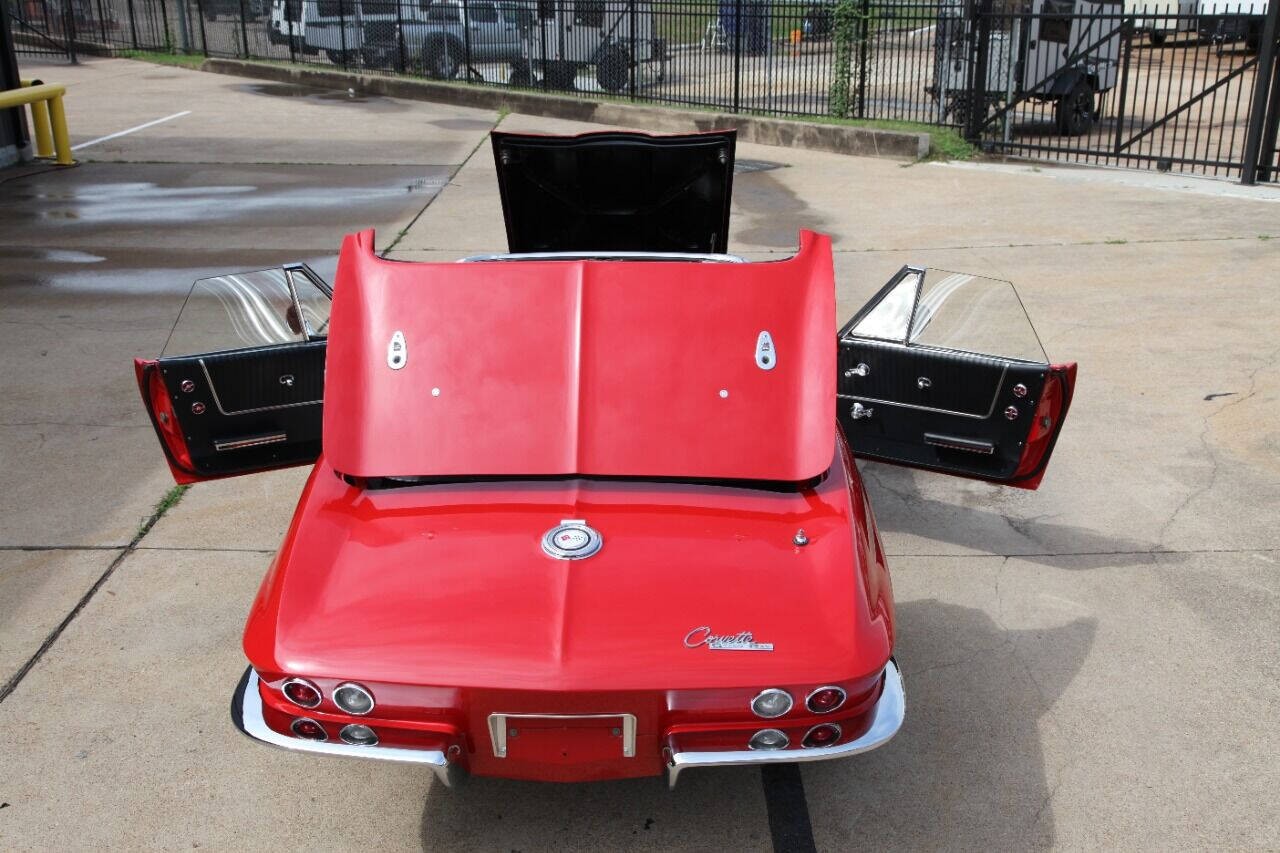 Chevrolet-Corvette-1964-Convertible-34