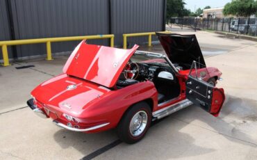 Chevrolet-Corvette-1964-Convertible-36
