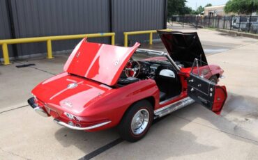 Chevrolet-Corvette-1964-Convertible-37