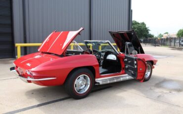 Chevrolet-Corvette-1964-Convertible-38