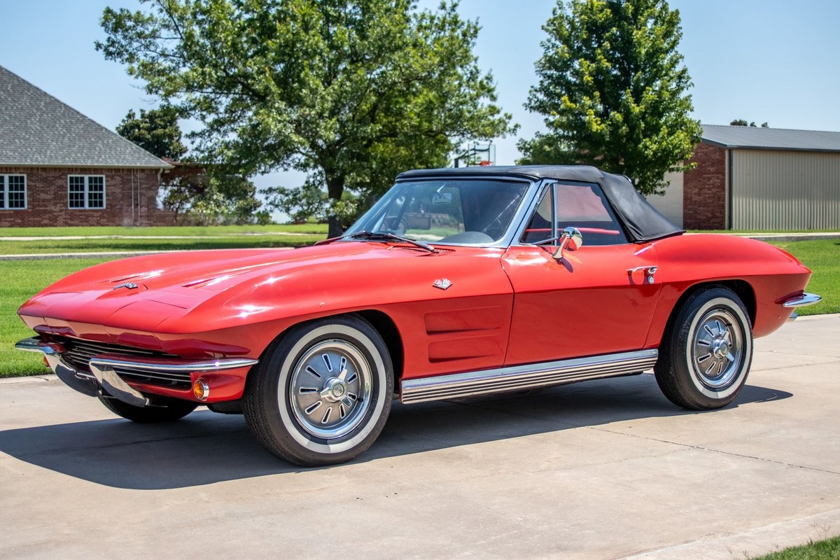 Chevrolet-Corvette-1964-Convertible-7