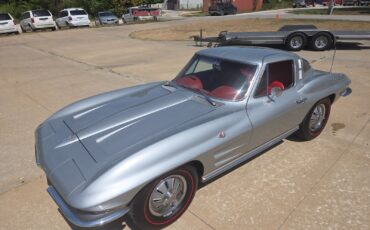 Chevrolet-Corvette-1964-Coupe-1