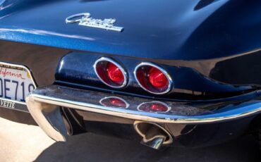 Chevrolet-Corvette-1964-Coupe-11