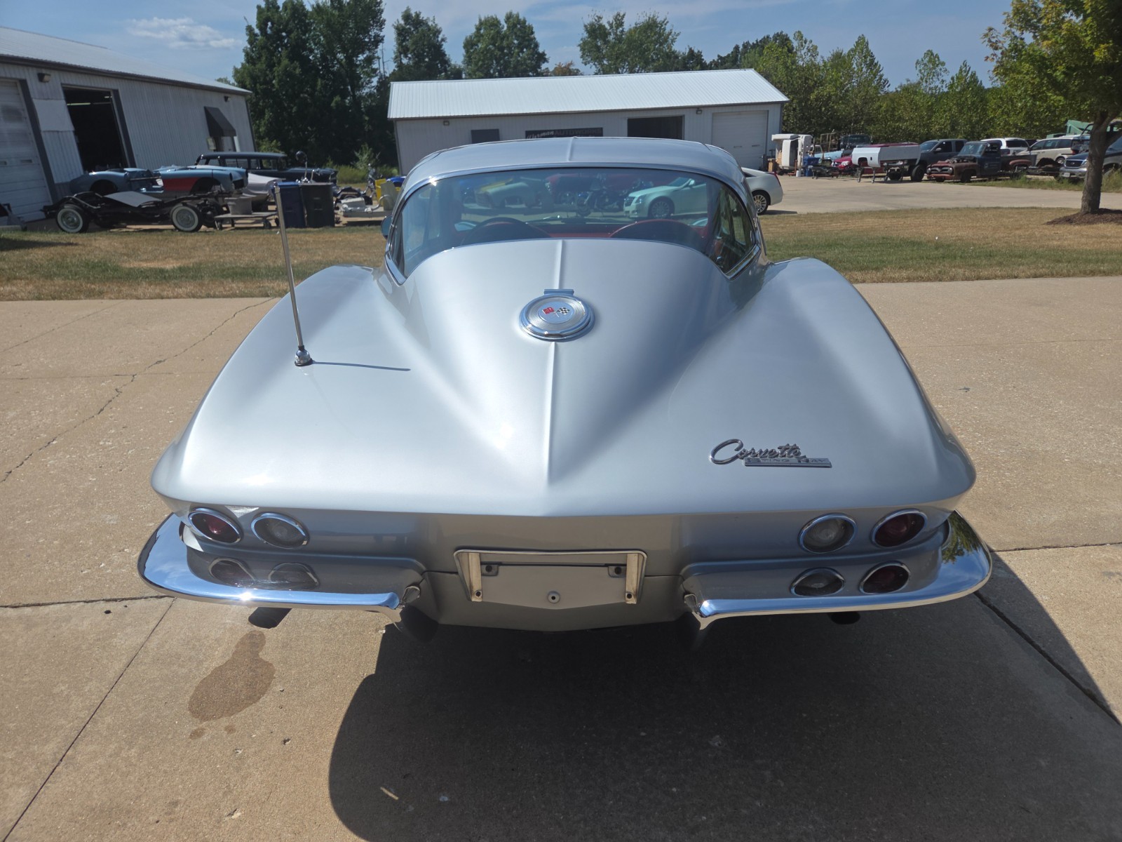 Chevrolet-Corvette-1964-Coupe-12