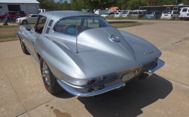 Chevrolet-Corvette-1964-Coupe-13