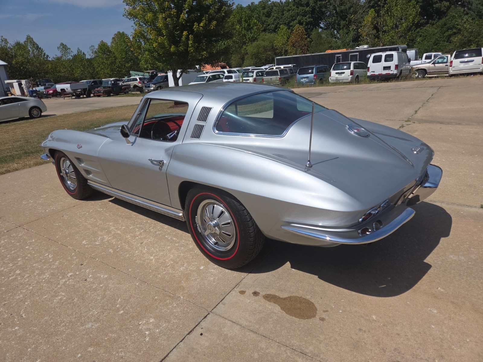 Chevrolet-Corvette-1964-Coupe-14
