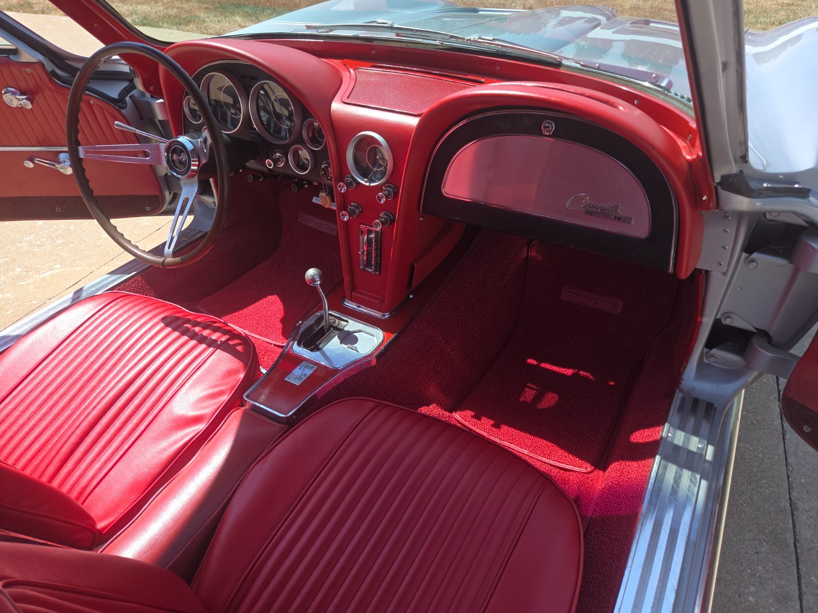 Chevrolet-Corvette-1964-Coupe-20