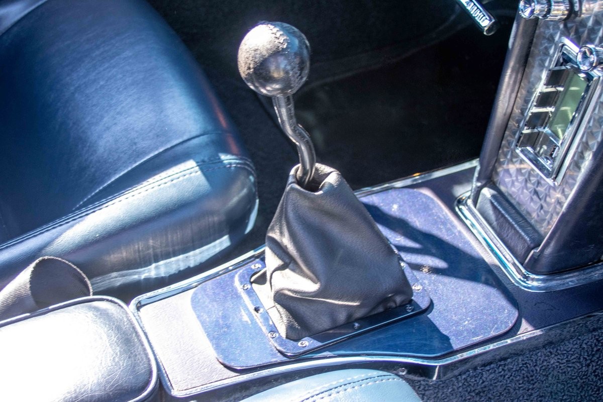 Chevrolet-Corvette-1964-Coupe-26