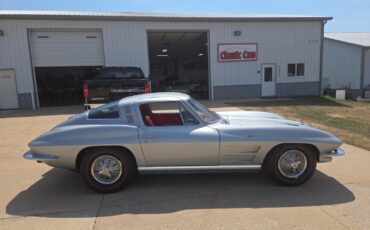 Chevrolet-Corvette-1964-Coupe-8