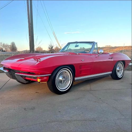 Chevrolet-Corvette-1964-Red-4
