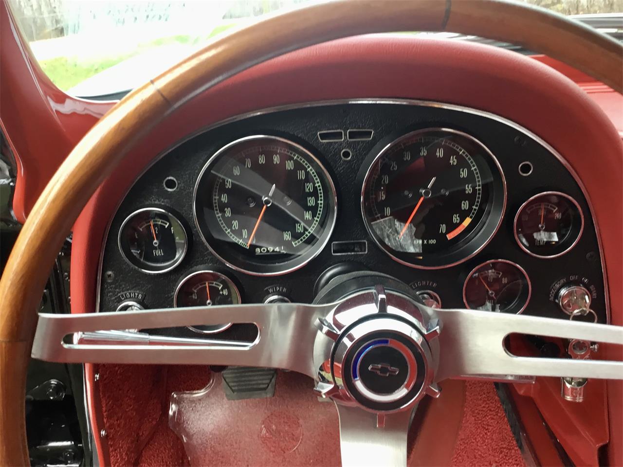 Chevrolet-Corvette-1965-Black-Red-20