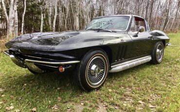Chevrolet-Corvette-1965-Black-Red-68