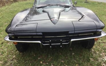 Chevrolet-Corvette-1965-Black-Red-69