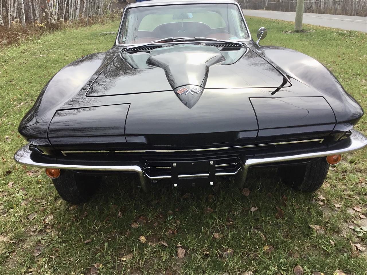 Chevrolet-Corvette-1965-Black-Red-69