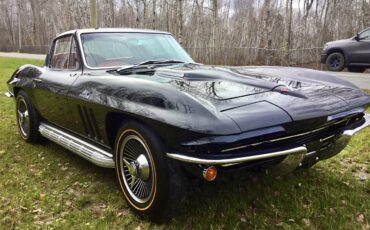 Chevrolet-Corvette-1965-Black-Red-71