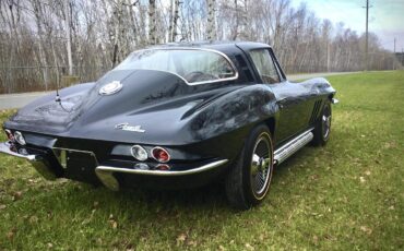 Chevrolet-Corvette-1965-Black-Red-72