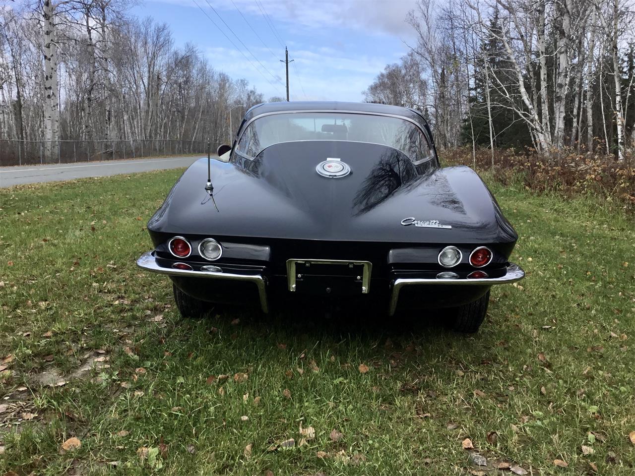 Chevrolet-Corvette-1965-Black-Red-73
