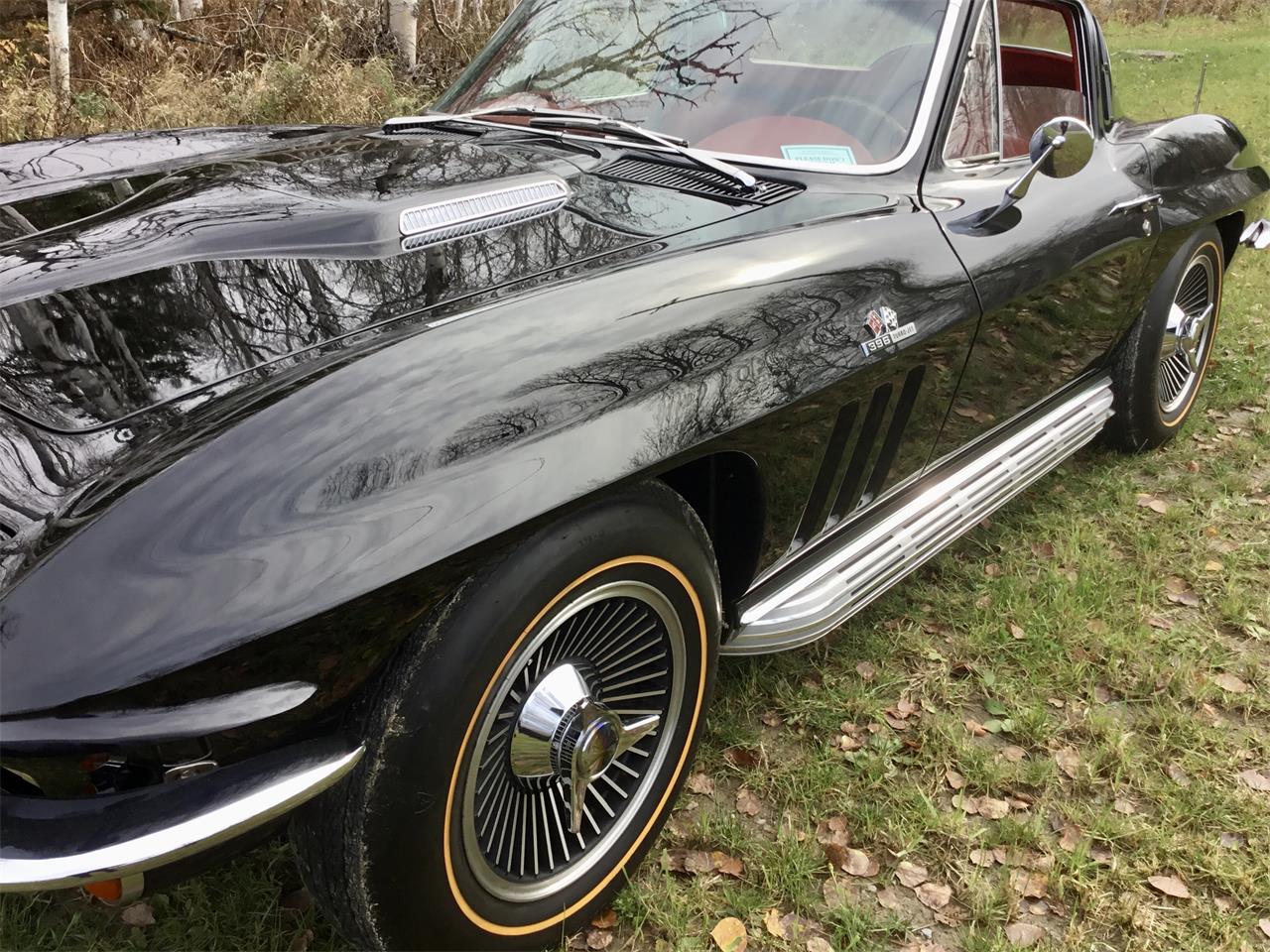 Chevrolet-Corvette-1965-Black-Red-76