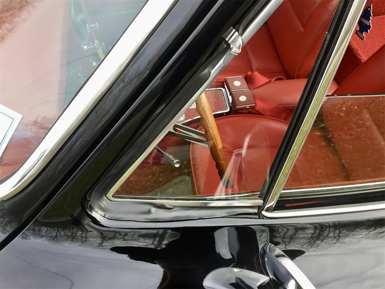 Chevrolet-Corvette-1965-Black-Red-8