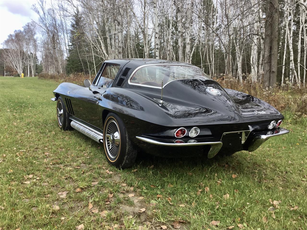 Chevrolet-Corvette-1965-Black-Red-85