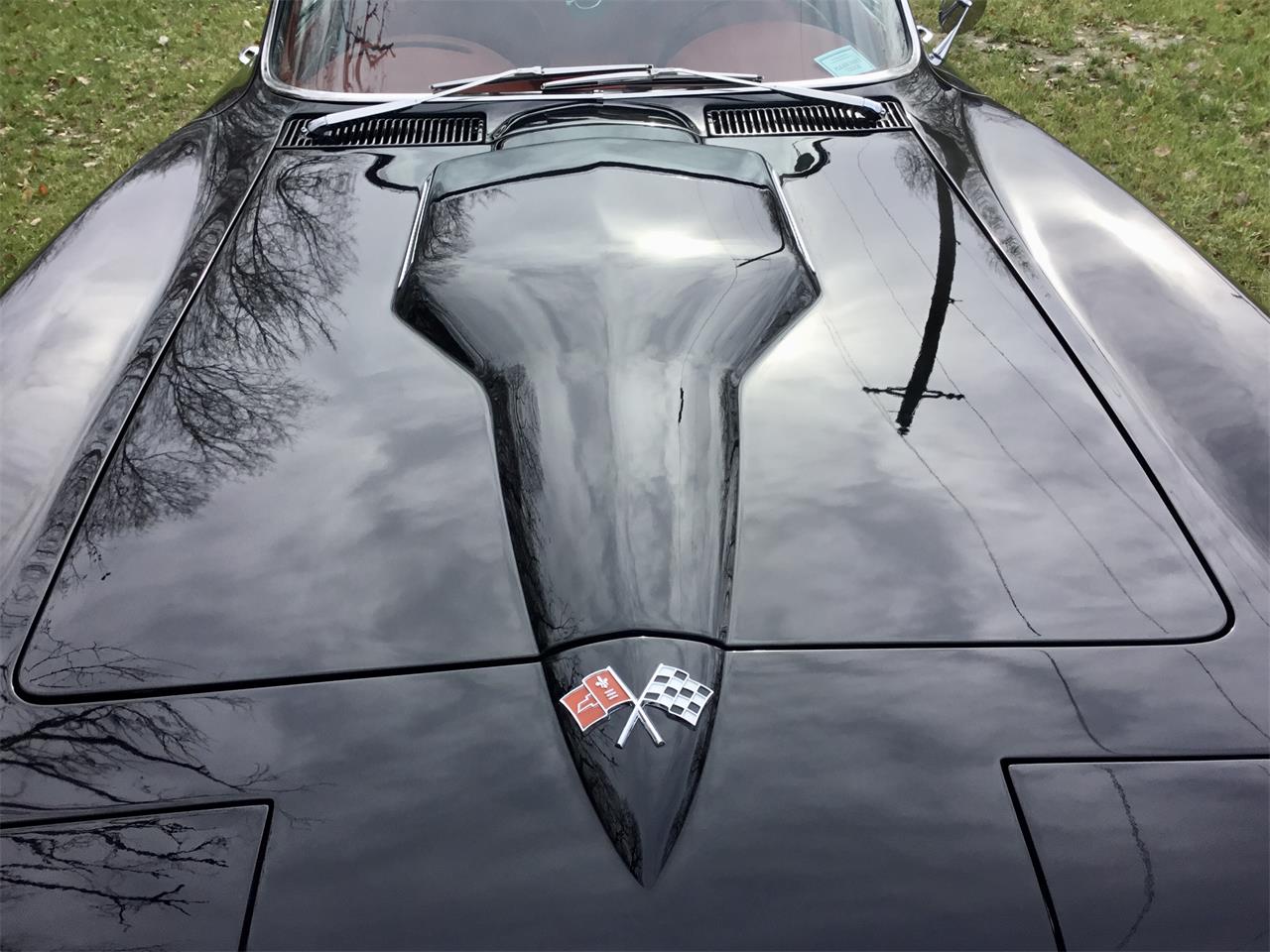 Chevrolet-Corvette-1965-Black-Red-87