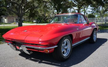 Chevrolet-Corvette-1965-Convertible-1