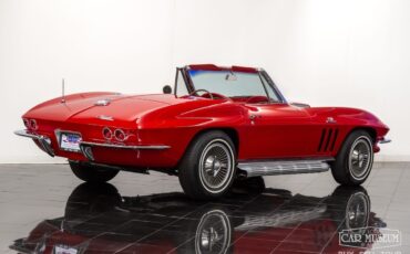 Chevrolet-Corvette-1965-Convertible-11