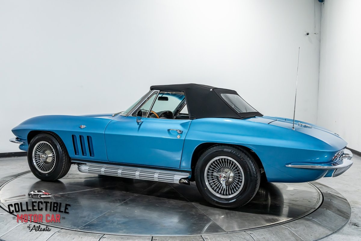Chevrolet-Corvette-1965-Convertible-12