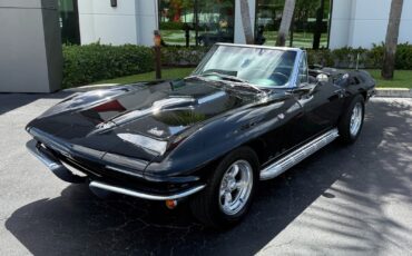 Chevrolet-Corvette-1965-Convertible-14