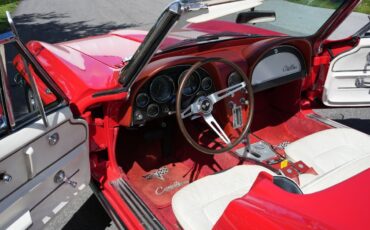 Chevrolet-Corvette-1965-Convertible-16