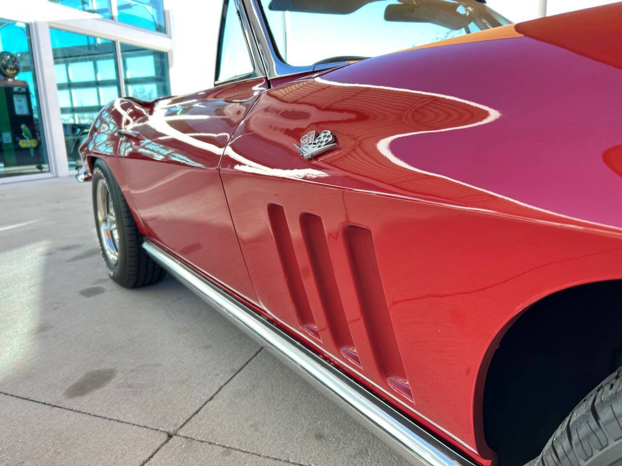 Chevrolet-Corvette-1965-Convertible-17