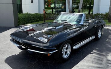 Chevrolet-Corvette-1965-Convertible-18