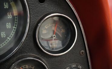 Chevrolet-Corvette-1965-Convertible-22