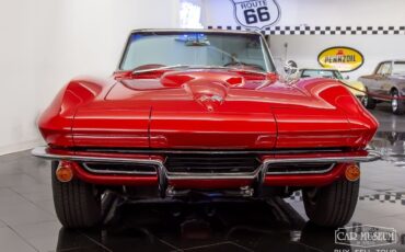 Chevrolet-Corvette-1965-Convertible-3