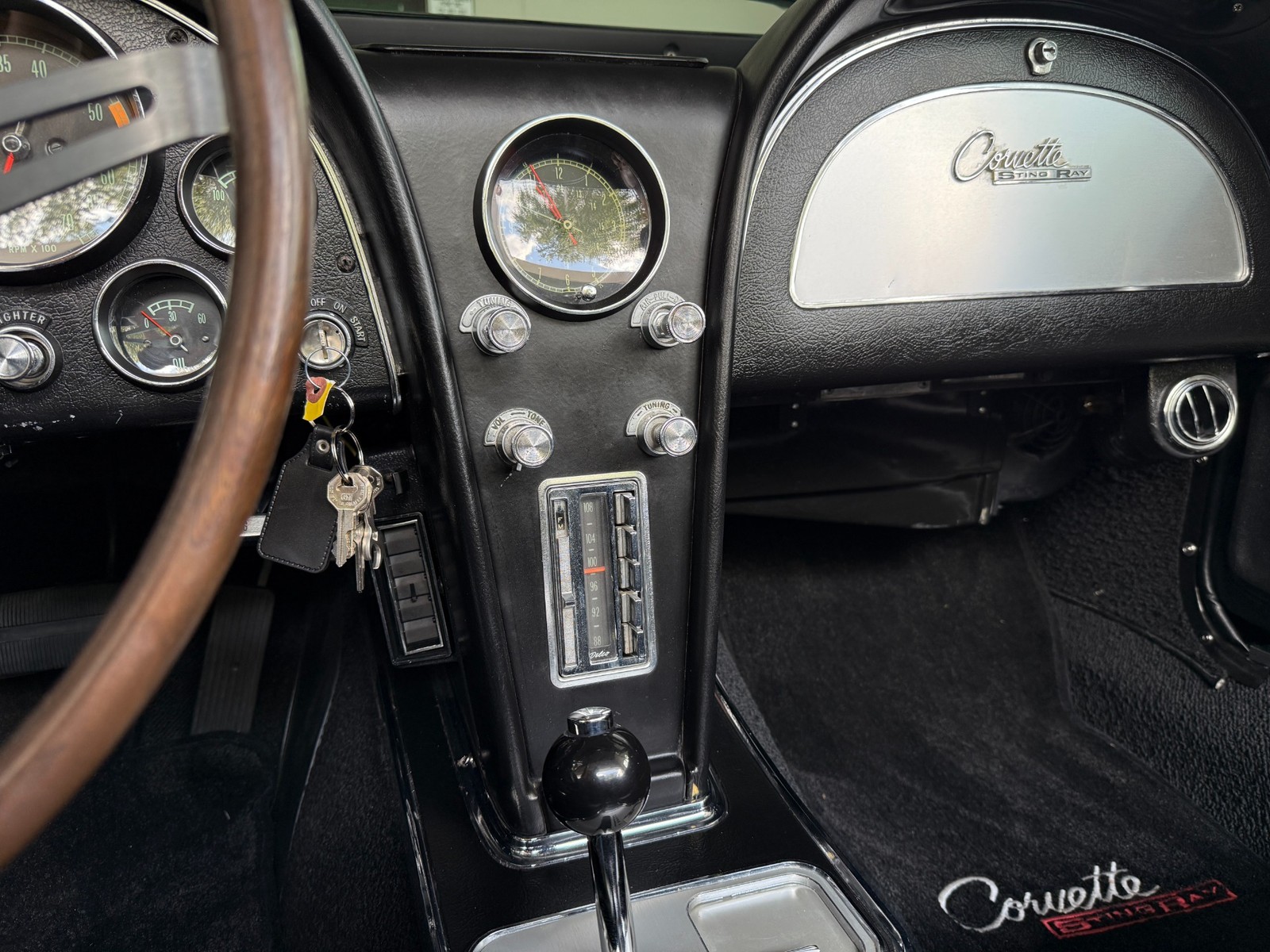 Chevrolet-Corvette-1965-Convertible-33