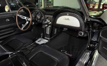 Chevrolet-Corvette-1965-Convertible-39