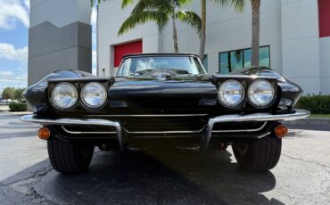 Chevrolet-Corvette-1965-Convertible-4
