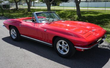 Chevrolet-Corvette-1965-Convertible-6