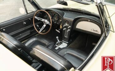 Chevrolet-Corvette-1965-Convertible-7