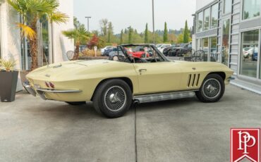 Chevrolet-Corvette-1965-Convertible-9