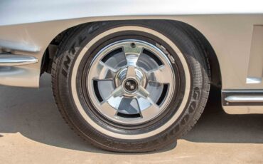 Chevrolet-Corvette-1965-Coupe-10