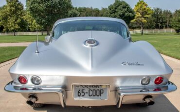Chevrolet-Corvette-1965-Coupe-11