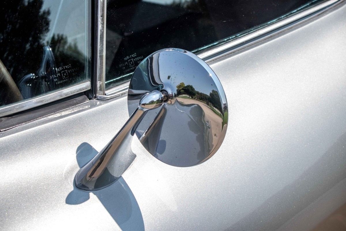 Chevrolet-Corvette-1965-Coupe-3