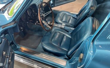 Chevrolet-Corvette-1965-Coupe-6