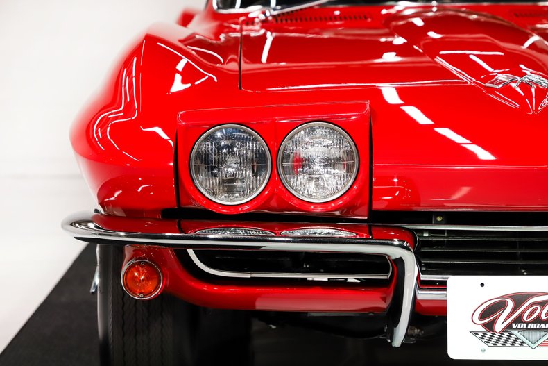 Chevrolet-Corvette-1965-Rally-Red-Black-22